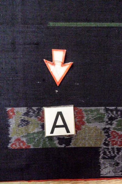 Photo14: O0711R Used Japanese kimono   Black TSUMUGI pongee for women / Silk. Flower,   (Grade B) (14)