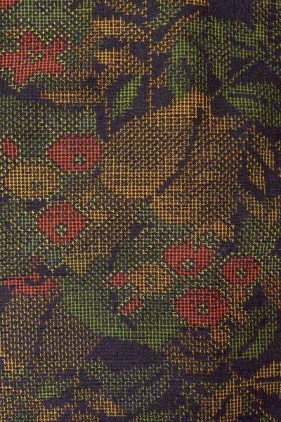 Photo5: O0711S Used Japanese kimono   Black TSUMUGI pongee for women / Silk. Flower, There is a hole.  (Grade D) (5)