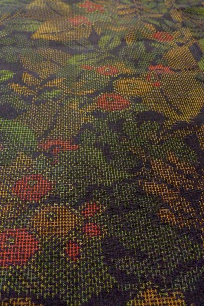 Photo10: O0711S Used Japanese kimono   Black TSUMUGI pongee for women / Silk. Flower, There is a hole.  (Grade D) (10)