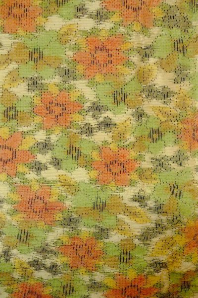 Photo4: O0711Y Used Japanese kimono  Pale Off White TOKAMACHI-TSUMUGI for women / Silk. Flower   (Grade A) (4)