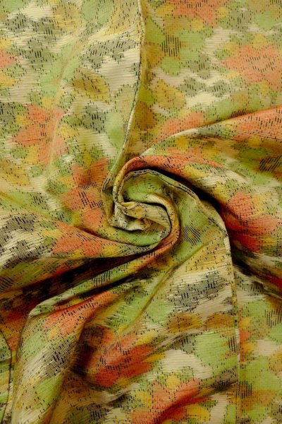 Photo11: O0711Y Used Japanese kimono  Pale Off White TOKAMACHI-TSUMUGI for women / Silk. Flower   (Grade A) (11)