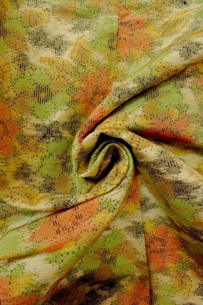 Photo12: O0711Y Used Japanese kimono  Pale Off White TOKAMACHI-TSUMUGI for women / Silk. Flower   (Grade A) (12)