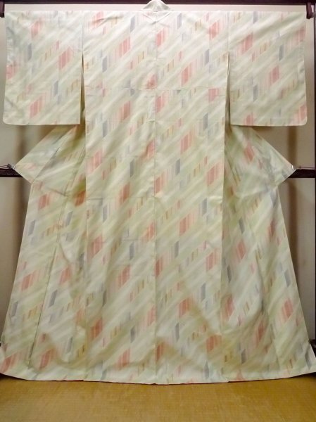 Photo1: O0711Z Used Japanese kimono  Pale Multi Color TSUMUGI pongee for women / Silk. Geometrical pattern   (Grade B) (1)