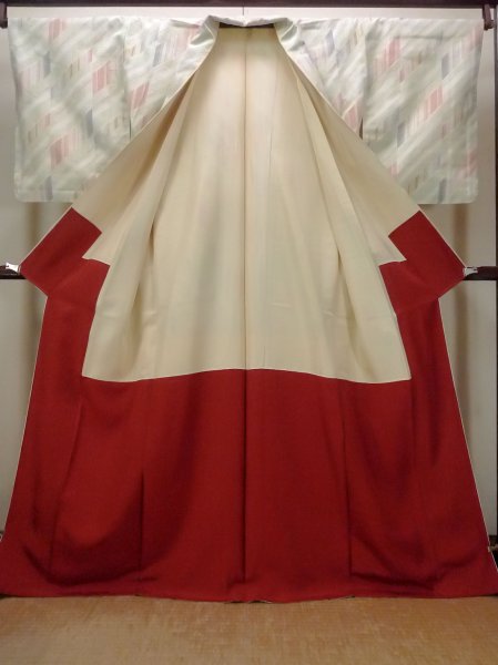 Photo2: O0711Z Used Japanese kimono  Pale Multi Color TSUMUGI pongee for women / Silk. Geometrical pattern   (Grade B) (2)