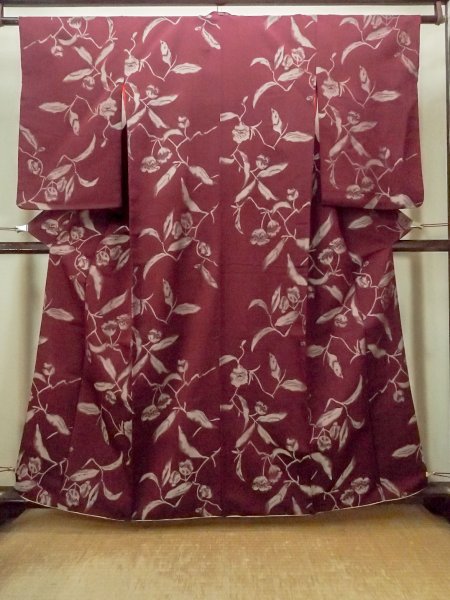 Photo1: O0712B Antique Japanese kimono  Dark Dark Red ORI woven for women / Silk. Flower   (Grade C) (1)