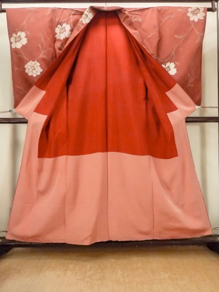 Photo2: O0712D Antique Japanese kimono   Coral ORI woven for women / Silk. Flower   (Grade B) (2)