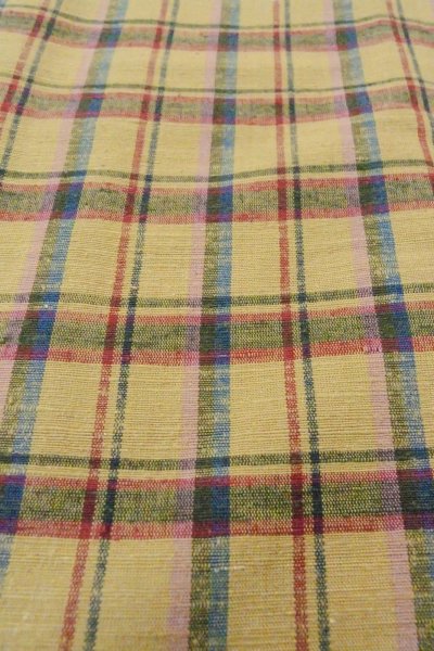 Photo9: O0718B Vintage Japanese kimono   Beige TSUMUGI pongee for women / Silk. Plaid Checks   (Grade D) (9)