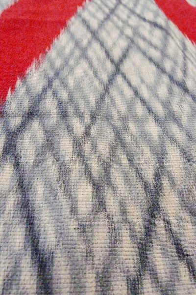 Photo9: O0718D Vintage Japanese kimono   Gray ORI woven for women / Silk. Geometrical pattern,   (Grade D) (9)