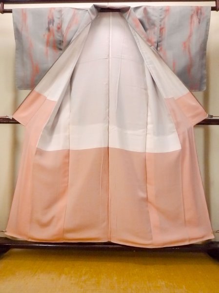 Photo2: O0718G Vintage Japanese kimono   Gray ORI woven for women / Silk. Gradation,   (Grade C) (2)
