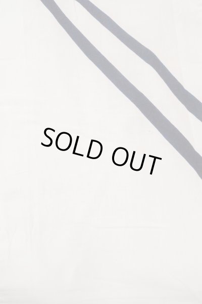 Photo4: O0718U Vintage Japanese kimono   White YUKATA summer(made in Japan) for women / Cotton. Line "Eba-pattern"  (Grade C) (4)