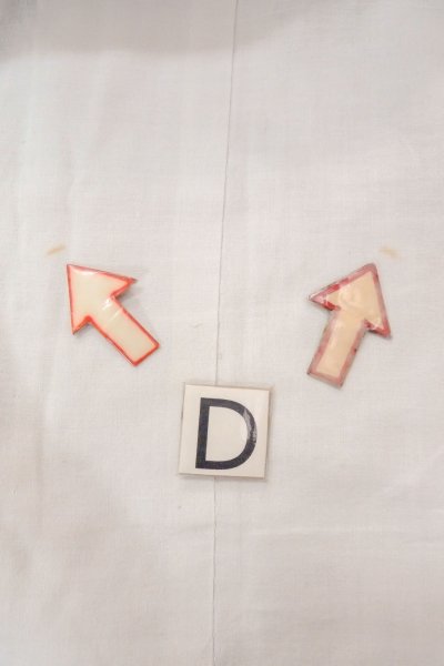 Photo17: O0718U Vintage Japanese kimono   White YUKATA summer(made in Japan) for women / Cotton. Line "Eba-pattern"  (Grade C) (17)