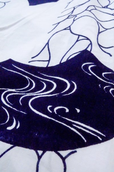 Photo8: O0718V Vintage Japanese kimono   White YUKATA summer(made in Japan) for women / Cotton. KIRI paulownia, Osaka castle motif  (Grade C) (8)