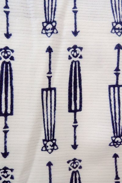 Photo7: O0718X Vintage Japanese kimono   White YUKATA summer(made in Japan) for women / Cotton. Abstract pattern Japanese traditional umbrella pattern.  (Grade C) (7)