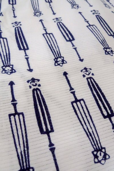 Photo10: O0718X Vintage Japanese kimono   White YUKATA summer(made in Japan) for women / Cotton. Abstract pattern Japanese traditional umbrella pattern.  (Grade C) (10)