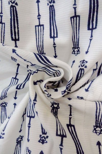 Photo12: O0718X Vintage Japanese kimono   White YUKATA summer(made in Japan) for women / Cotton. Abstract pattern Japanese traditional umbrella pattern.  (Grade C) (12)