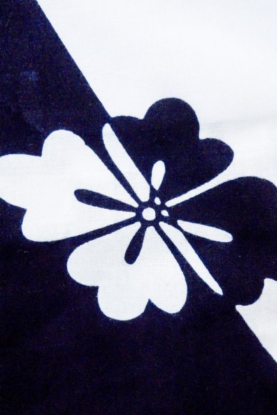 Photo7: O0718Y Vintage Japanese kimono   White YUKATA summer(made in Japan) for women / Cotton. Flower "Eba-pattern"  (Grade C) (7)