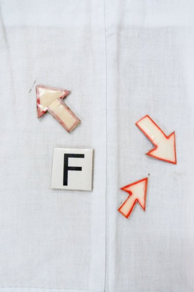 Photo19: O0718Y Vintage Japanese kimono   White YUKATA summer(made in Japan) for women / Cotton. Flower "Eba-pattern"  (Grade C) (19)