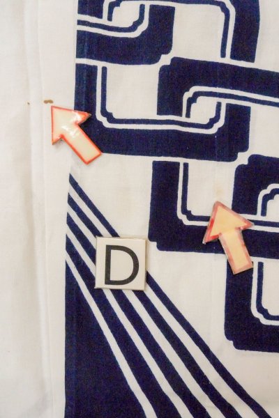 Photo17: O0718Z Vintage Japanese kimono   White YUKATA summer(made in Japan) for women / Cotton. Line, "Eba-pattern"  (Grade C) (17)