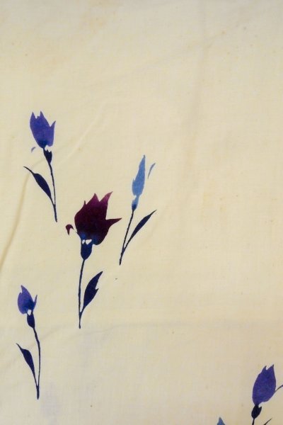 Photo3: O0719A Vintage Japanese kimono   Ivory Pour Dyed Yukata for women / Cotton. Flower   (Grade D) (3)
