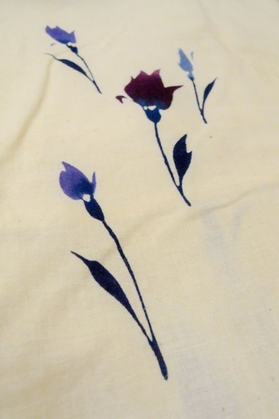 Photo8: O0719A Vintage Japanese kimono   Ivory Pour Dyed Yukata for women / Cotton. Flower   (Grade D) (8)