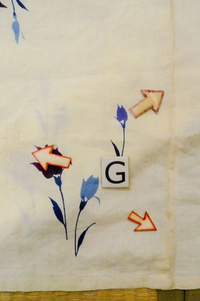 Photo20: O0719A Vintage Japanese kimono   Ivory Pour Dyed Yukata for women / Cotton. Flower   (Grade D) (20)