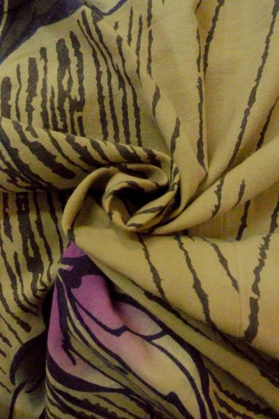 Photo12: O0719C Vintage Japanese kimono  Grayish Olive Pour Dyed Yukata for women / Cotton. Flower,   (Grade B) (12)