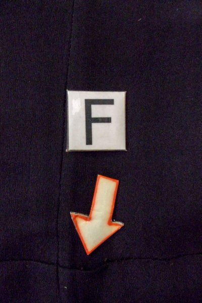 Photo16: O0805A Vintage Japanese kimono   Black MONTSUKI crests for women / Silk.    (Grade C) (16)