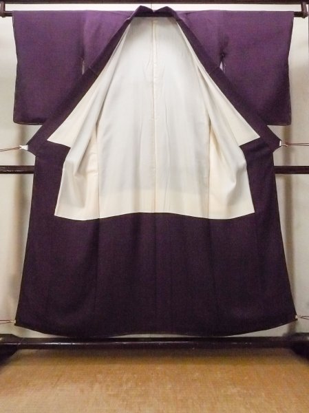 Photo2: O0805B Vintage Japanese kimono   Purple IROMUJI plain colored for women / Silk. Line,   (Grade B) (2)