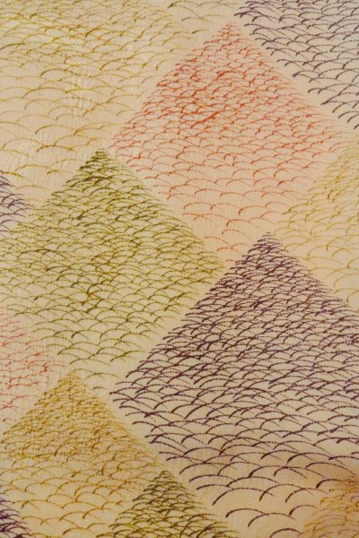 Photo6: Mint O0805C Vintage Japanese kimono   Beige KOMON dyed for women / Silk. Grass,   (Grade A) (6)