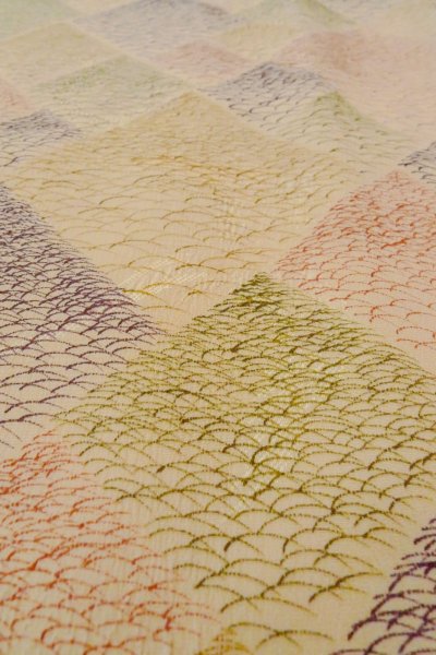 Photo9: Mint O0805C Vintage Japanese kimono   Beige KOMON dyed for women / Silk. Grass,   (Grade A) (9)