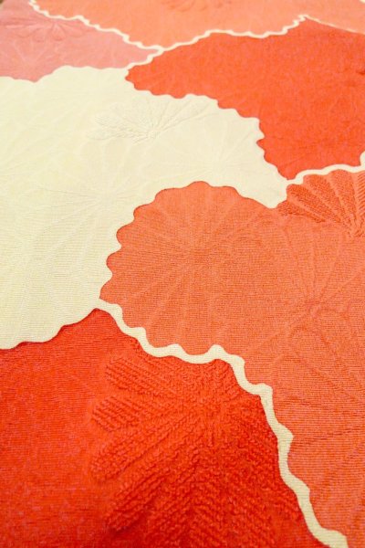 Photo9: O0805E Vintage Japanese kimono   Ivory HAORI short jacket for women / Silk. Cloud   (Grade B) (9)