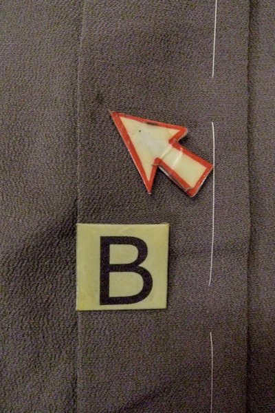 Photo16: O0805F Vintage Japanese kimono   Gray HAORI short jacket for women / Silk. Line,   (Grade B) (16)