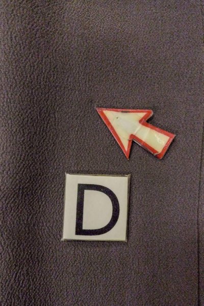 Photo18: O0805F Vintage Japanese kimono   Gray HAORI short jacket for women / Silk. Line,   (Grade B) (18)