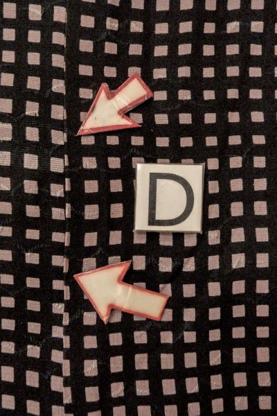 Photo17: O0805G Vintage Japanese kimono   Black HAORI short jacket for women / Silk. Plaid Checks   (Grade C) (17)