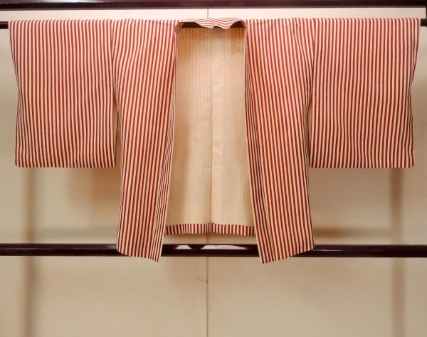 Photo1: O0805K Vintage Japanese kimono   Off White HAORI short jacket for women / Silk. Stripes   (Grade D) (1)