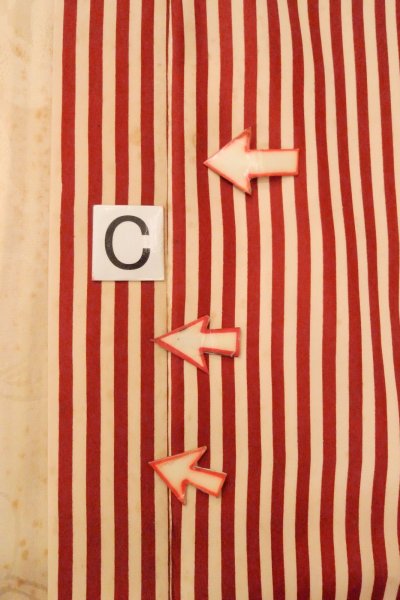 Photo16: O0805K Vintage Japanese kimono   Off White HAORI short jacket for women / Silk. Stripes   (Grade D) (16)