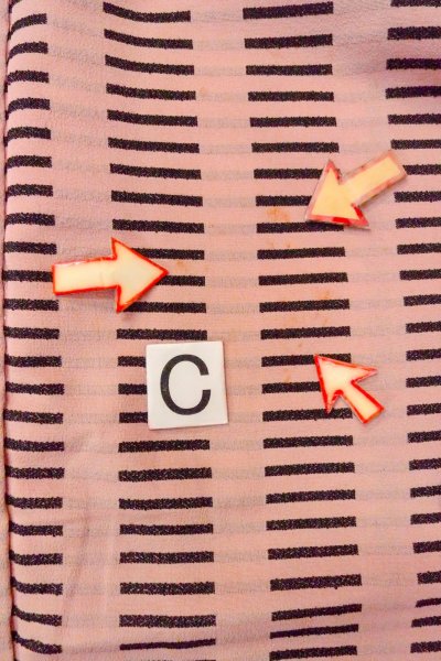 Photo16: O0805L Vintage Japanese kimono  Grayish Pink HAORI short jacket for women / Silk. Stripes   (Grade C) (16)