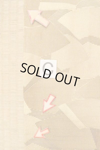Photo16: O0805Q Vintage Japanese kimono   Beige HAORI short jacket for women / Silk. Folding fan, There is repair part.  (Grade C) (16)