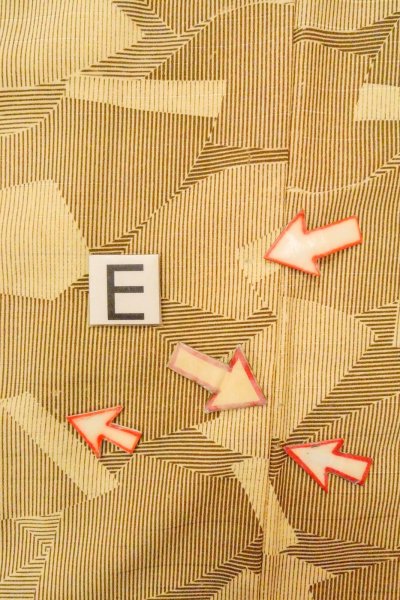 Photo18: O0805Q Vintage Japanese kimono   Beige HAORI short jacket for women / Silk. Folding fan, There is repair part.  (Grade C) (18)