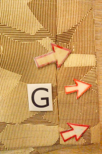 Photo20: O0805Q Vintage Japanese kimono   Beige HAORI short jacket for women / Silk. Folding fan, There is repair part.  (Grade C) (20)