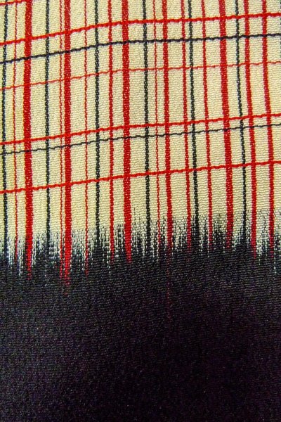 Photo7: O0805T Vintage Japanese kimono   Black HAORI short jacket for women / Silk. Plaid Checks   (Grade C) (7)