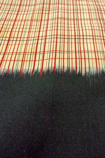 Photo10: O0805T Vintage Japanese kimono   Black HAORI short jacket for women / Silk. Plaid Checks   (Grade C) (10)