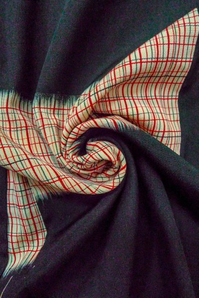 Photo11: O0805T Vintage Japanese kimono   Black HAORI short jacket for women / Silk. Plaid Checks   (Grade C) (11)