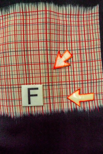 Photo19: O0805T Vintage Japanese kimono   Black HAORI short jacket for women / Silk. Plaid Checks   (Grade C) (19)