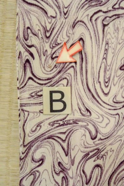 Photo15: O0805X Vintage Japanese kimono   White HAORI short jacket for women / Silk. Wood grain pattern   (Grade C) (15)