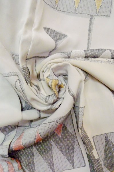 Photo11: O0805Y Vintage Japanese kimono   Gray HAORI short jacket for women / Silk. Geometrical pattern   (Grade C) (11)