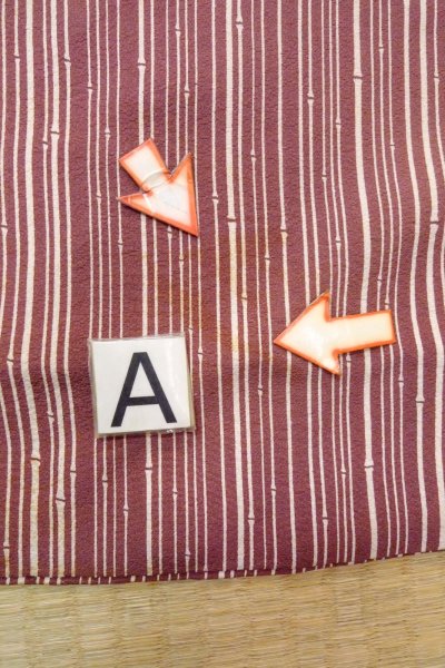 Photo14: O0805Z Vintage Japanese kimono  Dark Dark Red HAORI short jacket for women / Silk. Bamboo    There are stains.  (Grade B) (14)