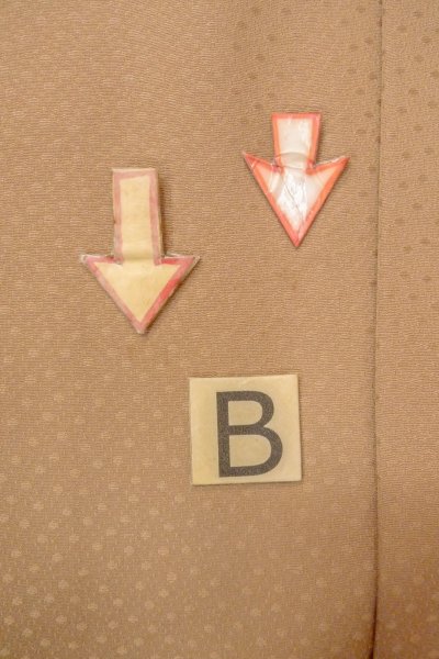 Photo12: O0806B Vintage Japanese kimono  Light Beige HAORI short jacket for women / Silk.    (Grade B) (12)