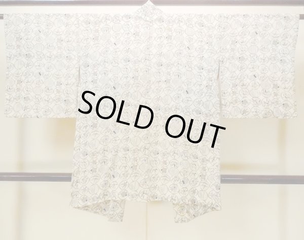 Photo3: O0806D Vintage Japanese kimono  Light Ivory HAORI short jacket for women / Silk. Flower,   (Grade C) (3)