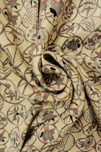 Photo12: O0806D Vintage Japanese kimono  Light Ivory HAORI short jacket for women / Silk. Flower,   (Grade C) (12)